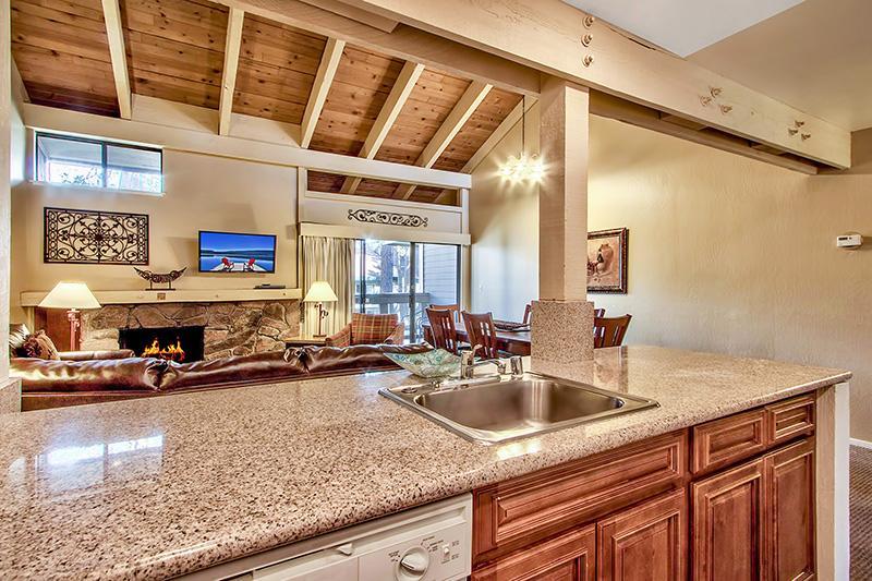 South Lake Tahoe Resort - Steps To Beach & Close To Heavenly Bagian luar foto
