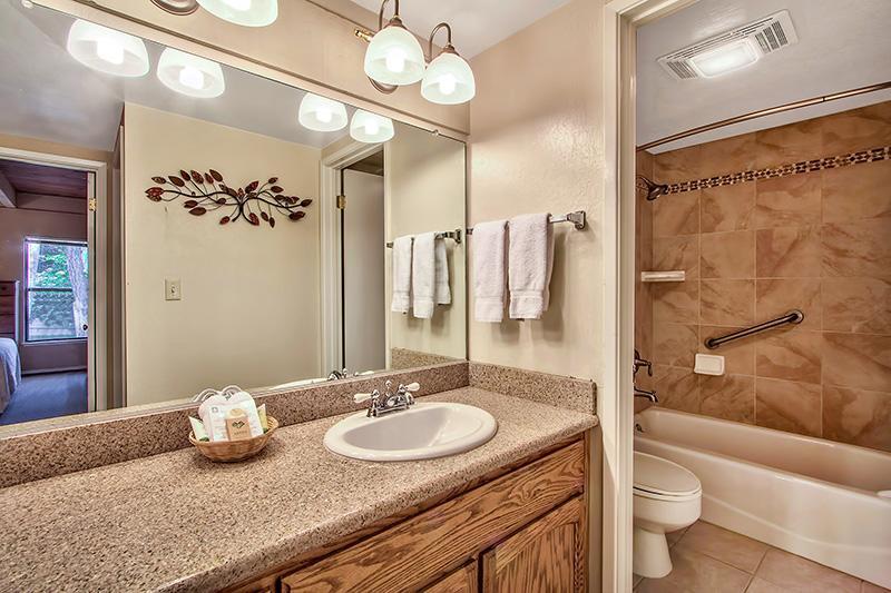 South Lake Tahoe Resort - Steps To Beach & Close To Heavenly Bagian luar foto